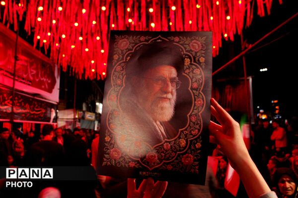 فریادِ تاریخ در تپشِ جمعیت