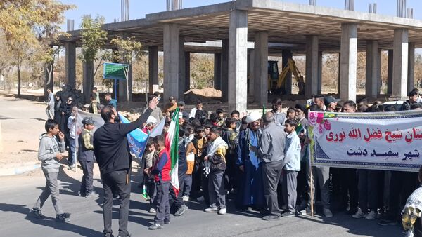 راهپیمایی روز دانش آموز و مبارزه با استکبار جهانی در شهر سفیددشت 