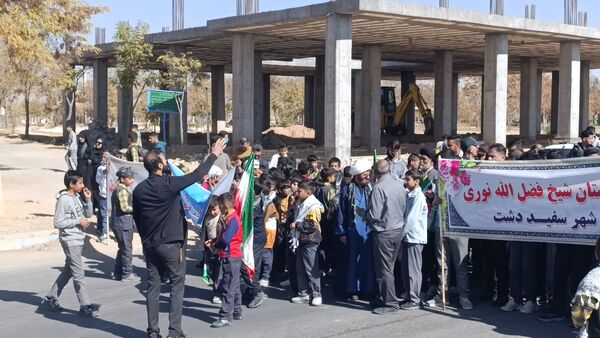 راهپیمایی روز دانش آموز و مبارزه با استکبار جهانی در شهر سفیددشت 