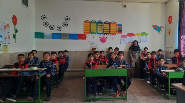 کلاس رنگی و معجزه رنگ‌ها در تلفیق هنر و ریاضی