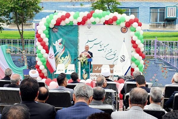 معلمان راویان هویت اسلامی و تمدن ایران هستند