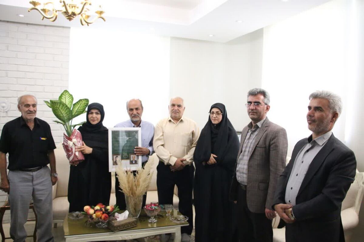 تجلیل مدیرکل آموزش و پرورش استان سمنان از زوج فرهنگی دامغانی
