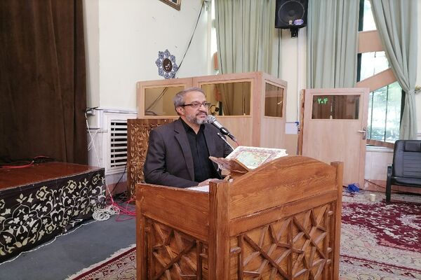 محفل انس با قرآن فرهنگیان و دانش آموزان خراسان رضوی در یادبود شهید جمهور