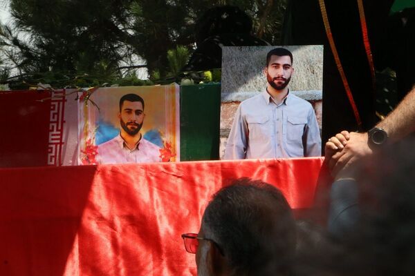مراسم تشییع پیکر مطهر شهیدان حسن شریفی  و  محمد شاهوردی در ملارد  برگزار شد
