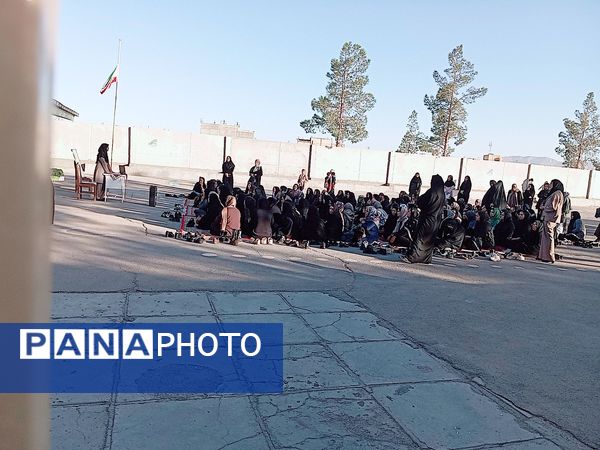 اولین جلسه انجمن اولیا در دبستان توحید 