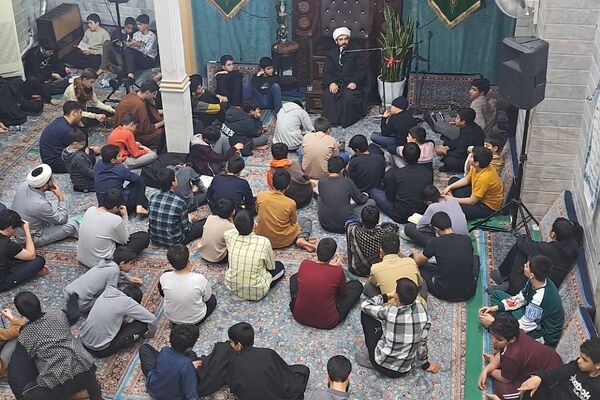 جلوه‌هایی از اعتکاف دانش‌آموزی در قم