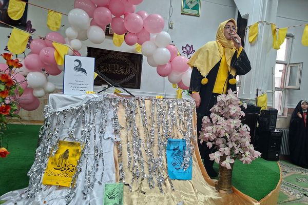 شوق انتظار دیدار منجی عالم بشریت در قلب‌های دانش‌آموزان زینبیه۲