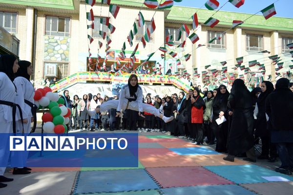 عطر رضوی در جشن نیمه شعبان مدرسه حکمت