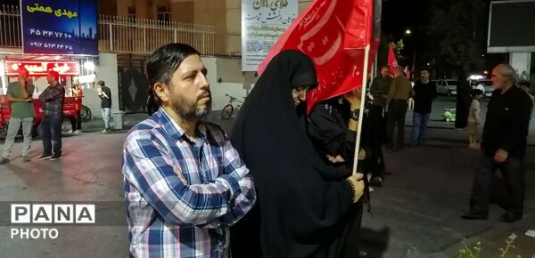 سوگواری مردم در اجتماع شبانه میدان سپاه به روایت تصویر