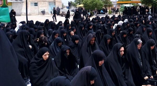 برگزاری نماز ظهر عاشورا در خلیل آباد 