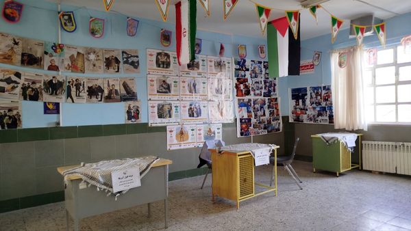 آماده سازی مدرسه انقلاب دبیرستان میثاق