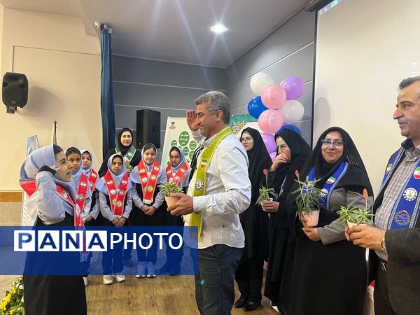 مراسم تحلیف پیشتازان دبستان آرمینه مصلی نژاد ناحیه۶ مشهد