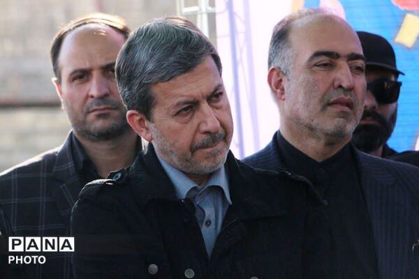 کلنگ‌ هنرستان ۶ کلاسه «زنده یاد محمد یوسف صنعتی» کوهپایه به زمین زده شد
