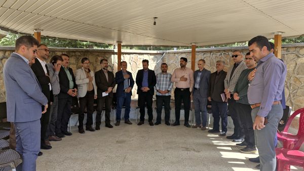 کارگاه‌های تخصصی برنامه ملی نماد ویژه مدیران مدارس شهرستان دنا در اردوگاه شهید مطهری سی‌سخت