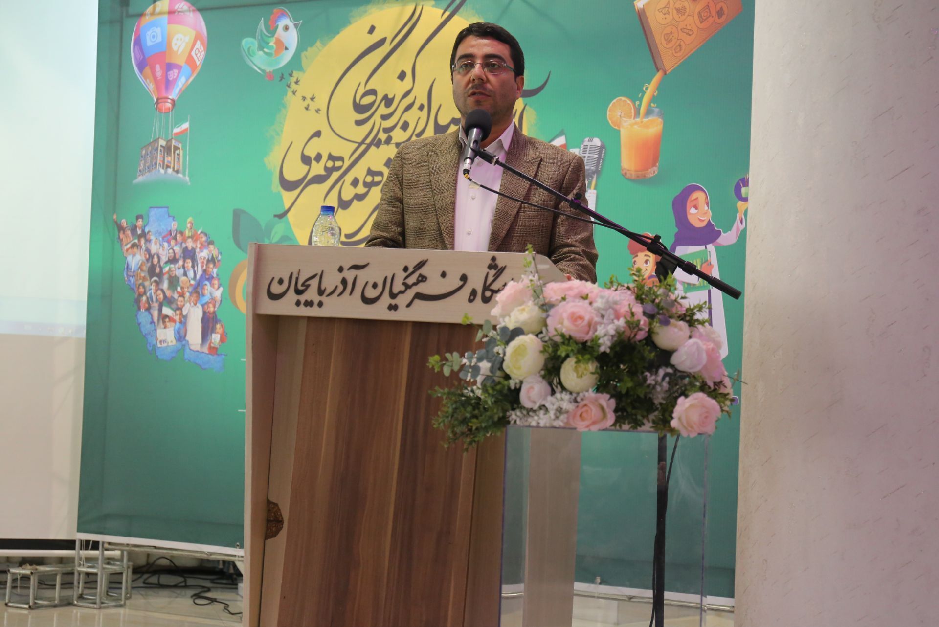 جشنواره‌های فرهنگی پلی میان آموزش و تربیت واقعی‌اند