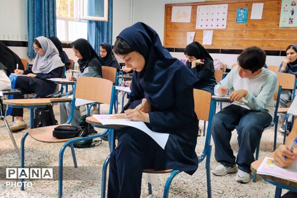 نمایش توانمندی دانش‌آموزان در جشنواره نوجوان خوارزمی