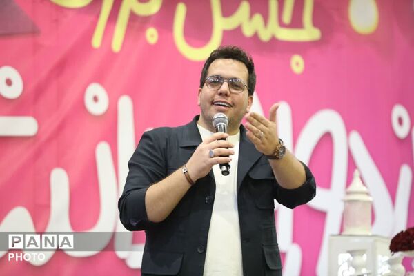 جشن بزرگ ازدواج ۱۳۰ زوج جوان دانشجو در همدان