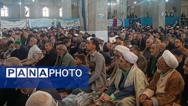 نماز جمعه در آخرین جمعه ماه رمضان در نیشابور 