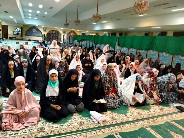 لحظات ناب اعتکاف دانش‌آموزی دختران در جاسک