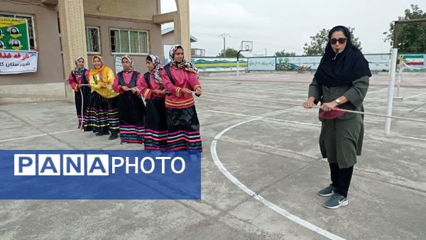 مراسم هفته مازندران و روز دانش‌آموز در دبیرستان یاران امام تیرتاش 