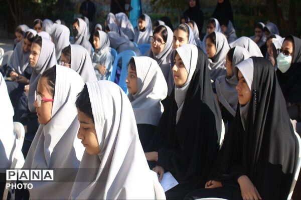 جشن عاطفه‌ها؛ تمرین مهربانی در مدارس اسفراین
