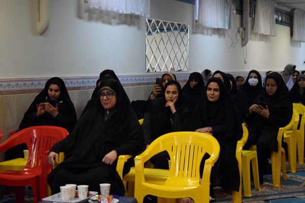ارتقای سلامت دانش‌آموزان با برگزاری کارگاه آموزشی در مدرسه دخترانه حضرت معصومه(س)
