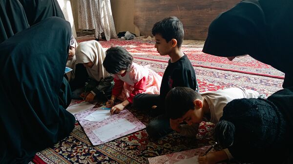 برپایی غرفه کودک در حاشیه نماز جمعه کاشمر