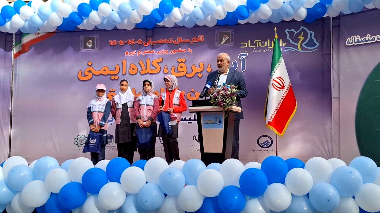 دانش‌آموزان باید خود راه آینده آموزش و پرورش را ترسیم کنند