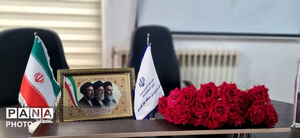 نکوداشت مقام شامخ معلم و تجلیل از پیشگامان عرصه تعلیم و تربیت در نظرکهریزی