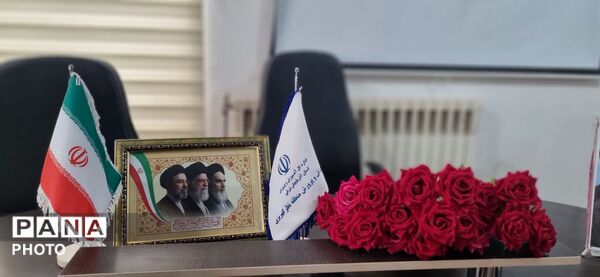 نکوداشت مقام شامخ معلم و تجلیل از پیشگامان عرصه تعلیم و تربیت در نظرکهریزی