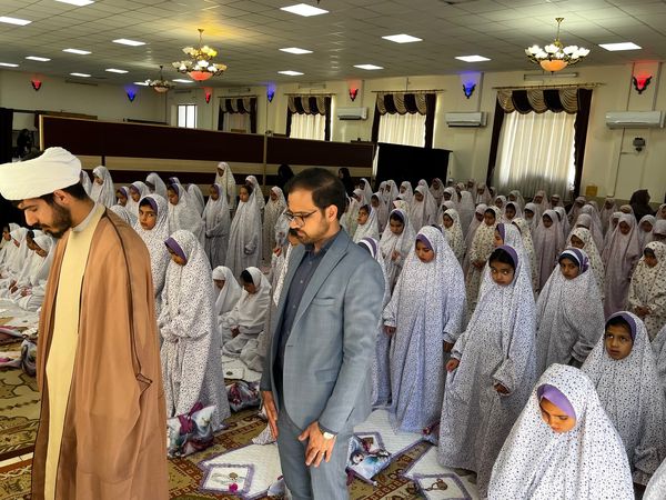 جشن‌نیمه متمرکز بهار بندگی و عبادت برای ۴۵۰ دانش‌آموز آباده‌ای
