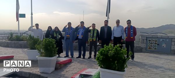 غبارروبی و تجدید میثاق با روح پاک شهدای گمنام در مشهد