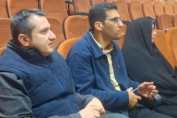 ایجاد انگیزه و خلاقیت در دانش‌آموزان با اجرای تئاتر درسی 