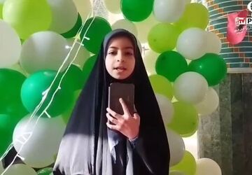 جلسه حفظ قرآن در روستای علی‌آباد در راستای لبیک گویی به فرمان رهبر شهید