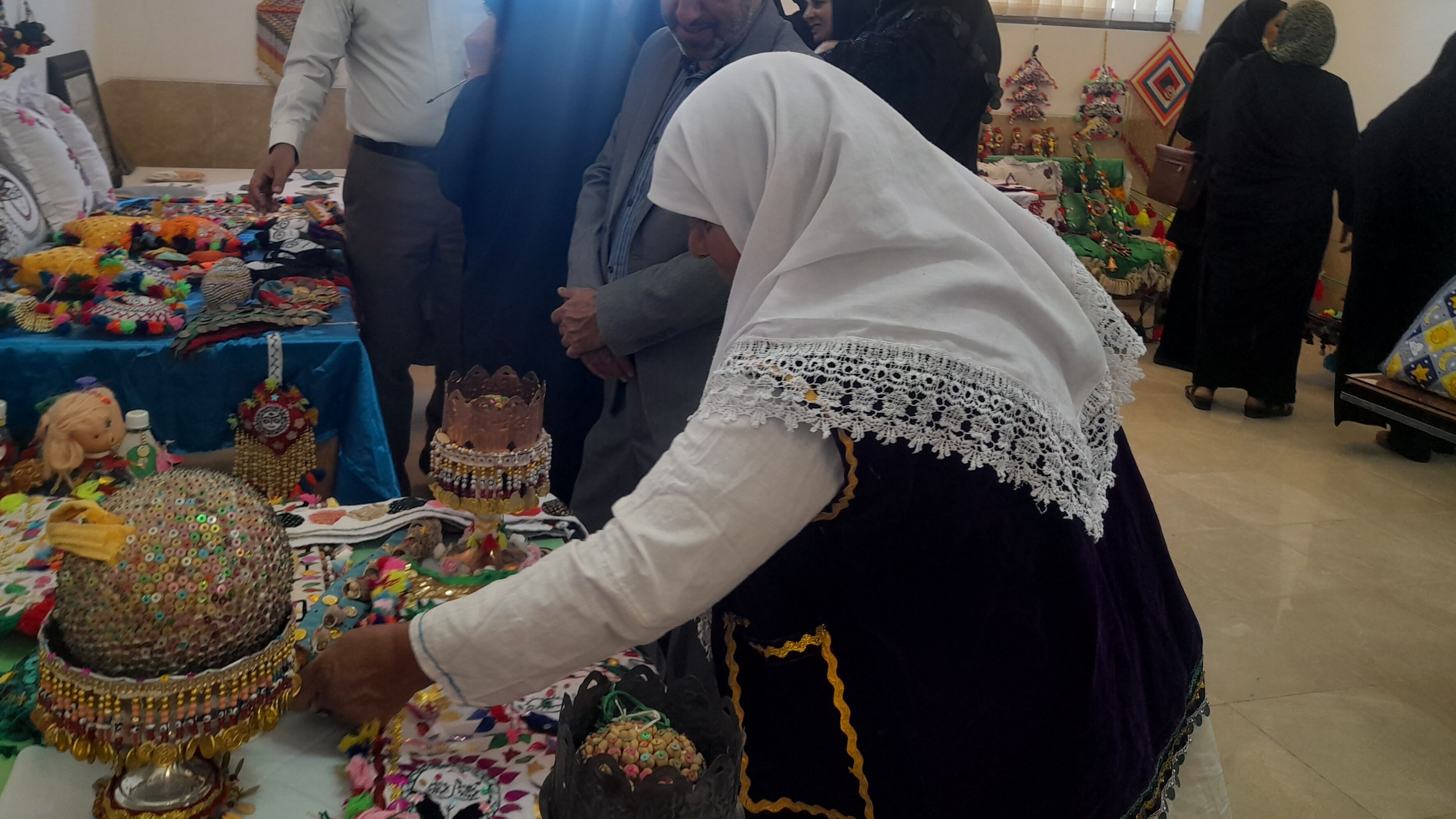 نمایشگاه صنایع دستی مرتبط با کسب و کار