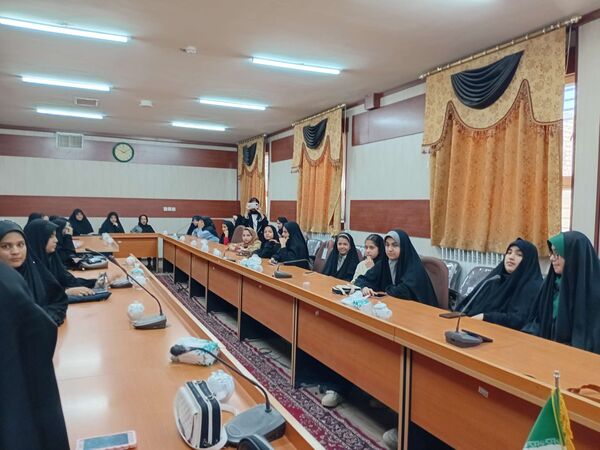  جلسه تقدیر از خبرنگاران فعال تیرماه 1404 در خلیل آباد