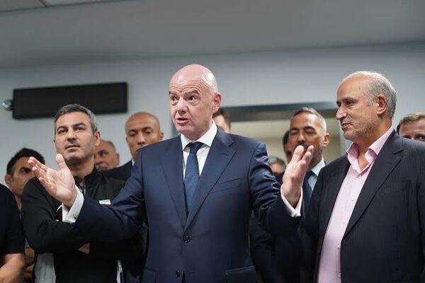 رییس FIFA: ایران بیا/ استقبال اینفانتینو از حضور ایران در جام جهانی+فیلم