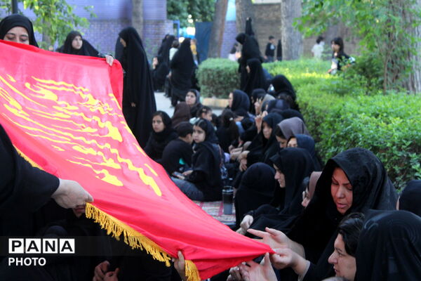 همایش «شیرخوارگان حسینی» در جوار آرامگاه شهدای گمنام 
