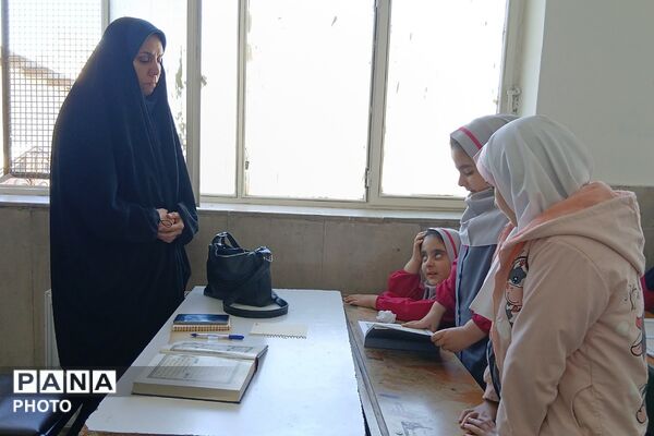 مسابقات قرآن، عترت و نماز دانش‌آموزان دختر منطقه کهریزک 
