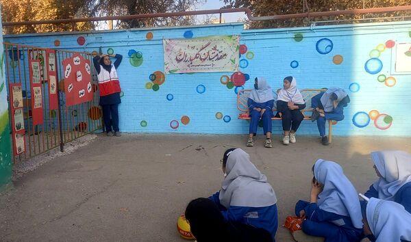 بیست و هفتمین دوره مانور زلزله در مدرسه بنت الهدی صدر ۲ 