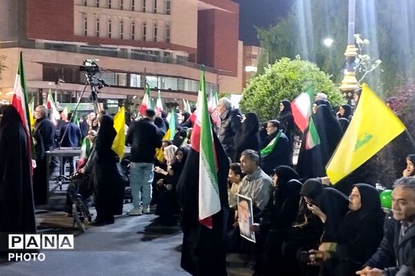 اجتماع و رزمایش دختران جان فدای ایران در میدان نماز شهرری 