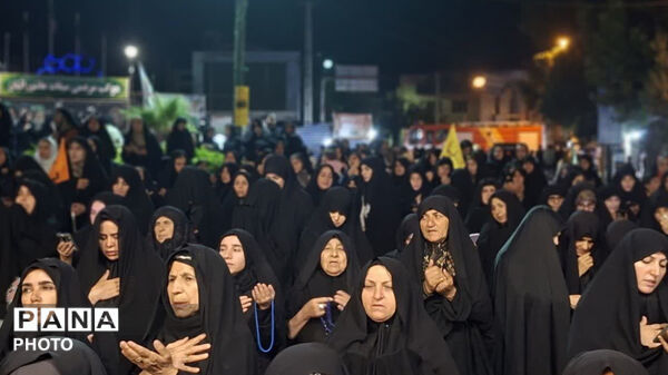 نود و هفت شب حضور حماسی و با شکوه مردم کوهدشت، در میدان امام خمینی(ره)