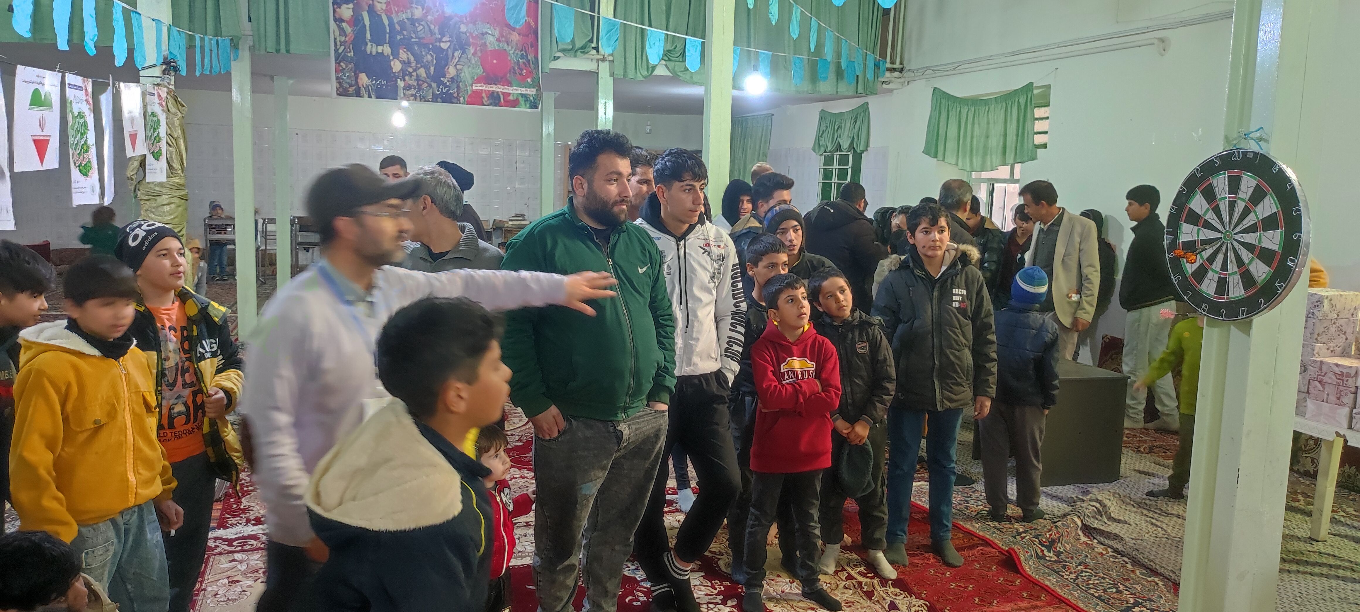 برگزاری مسابقات دارت در جشن بزرگ ۲۲بهمن در روستای اسلام آباد شیروان 
