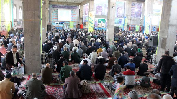 نماز عبادی سیاسی جمعه در هفته بسیج مستضعفین در نیشابور 