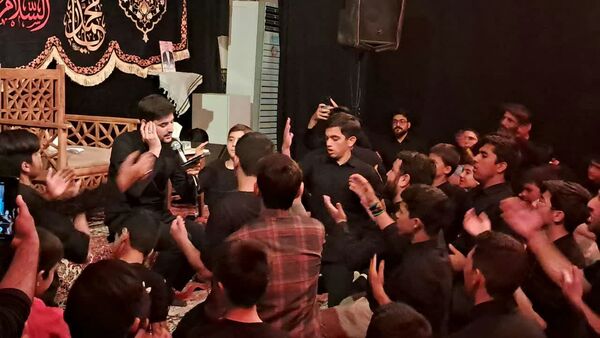 مراسم عزاداری شب شهادت امام حسن عسکری (ع) در امامزاده سید حمزه 