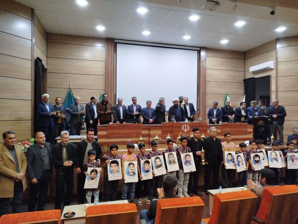 آیین تجلیل از برترین‌های فوتبال و فوتسال شهرستان کاشمر 