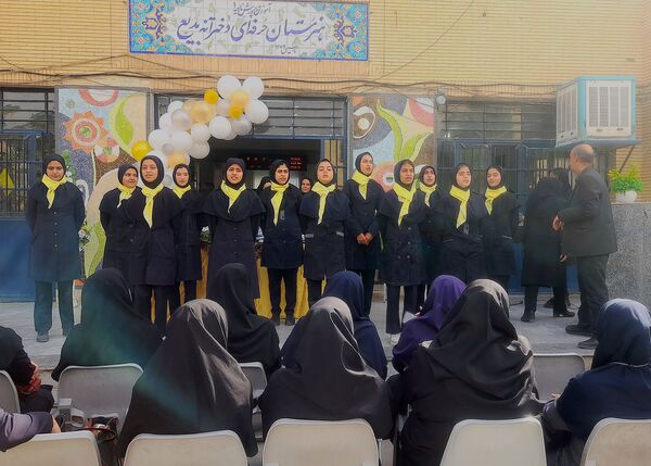 جشن سپاس معلم در هنرستان فنی حرفه‌ای بدیع ناحیه یک