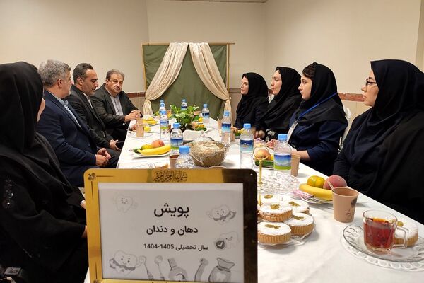 افتتاحیه پویش دهان و دندان و وارنیش فلوراید در دبستان نیلوفر رفیعی ناحیه دو شهرری 