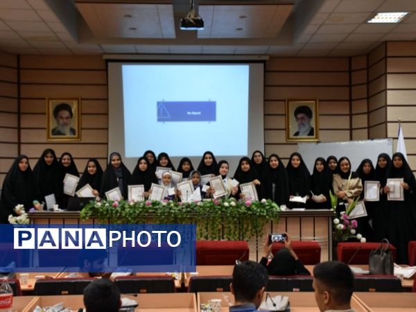 تجلیل از دانش‌آموز خبرنگاران‌پانا ناحیه‌‌یک