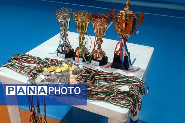 اختتامیه مسابقات والیبال دانش‌آموزان دختر مدارس شهرستان قرچک